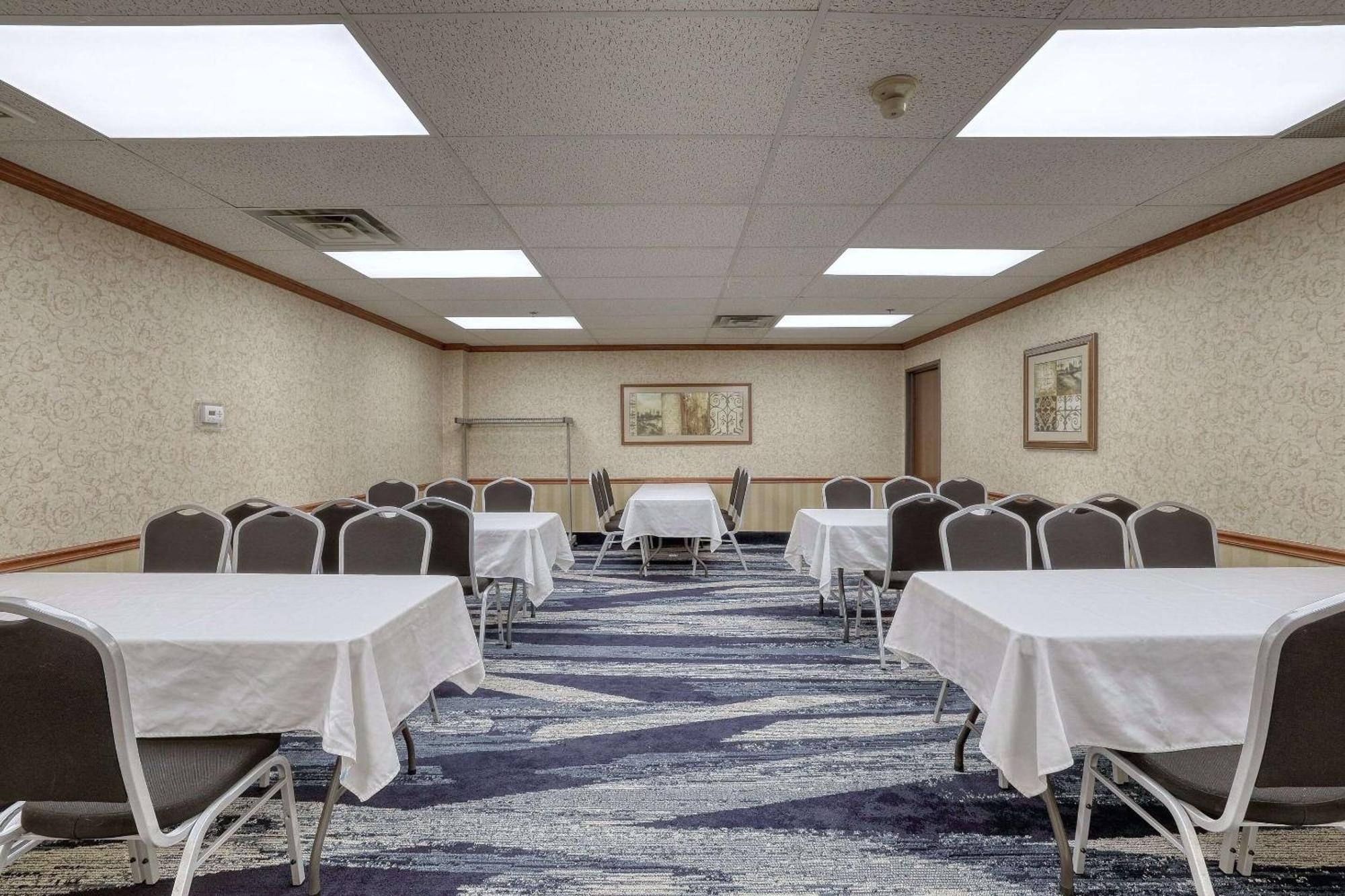 Comfort Suites Appleton Airport Kültér fotó