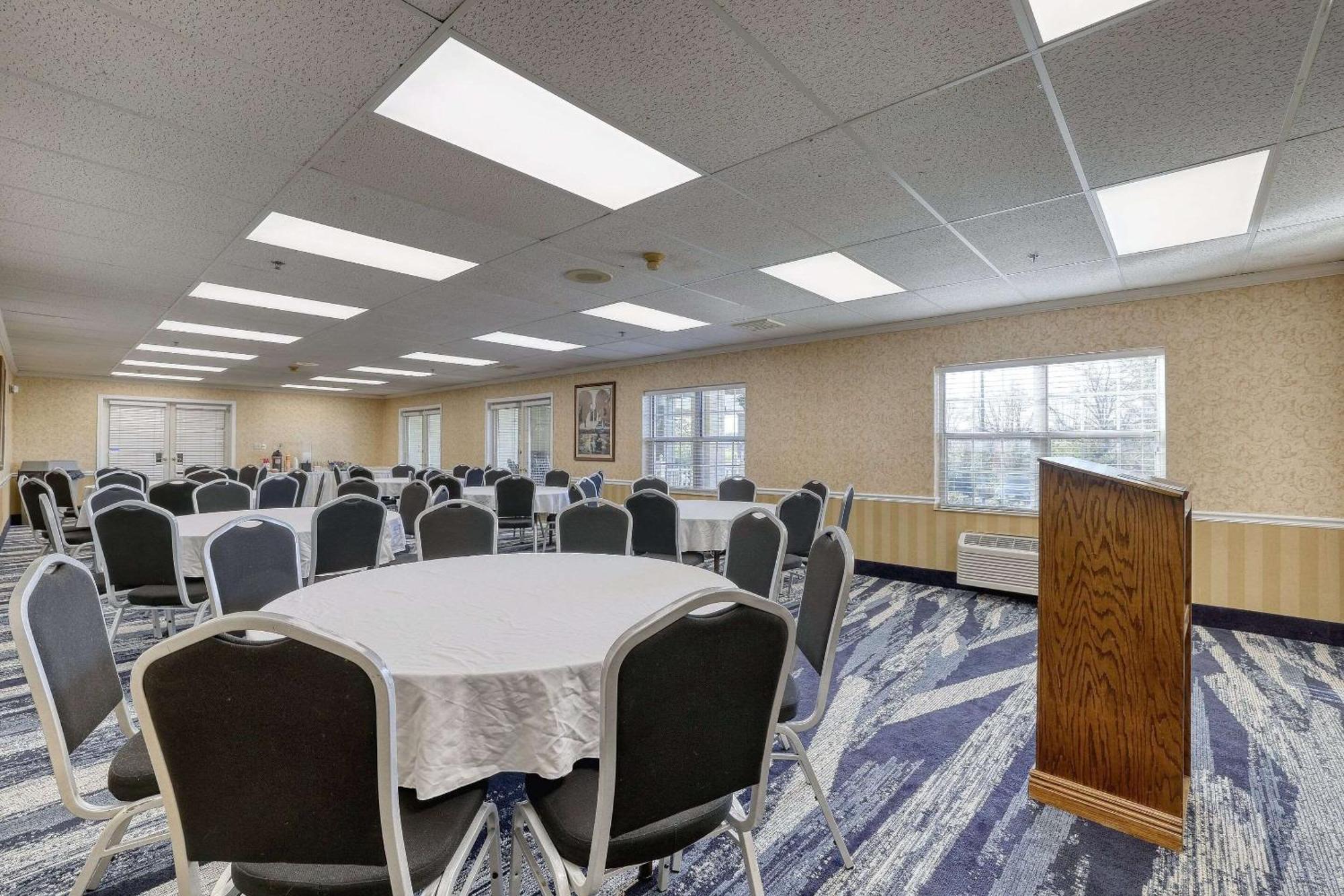 Comfort Suites Appleton Airport Kültér fotó