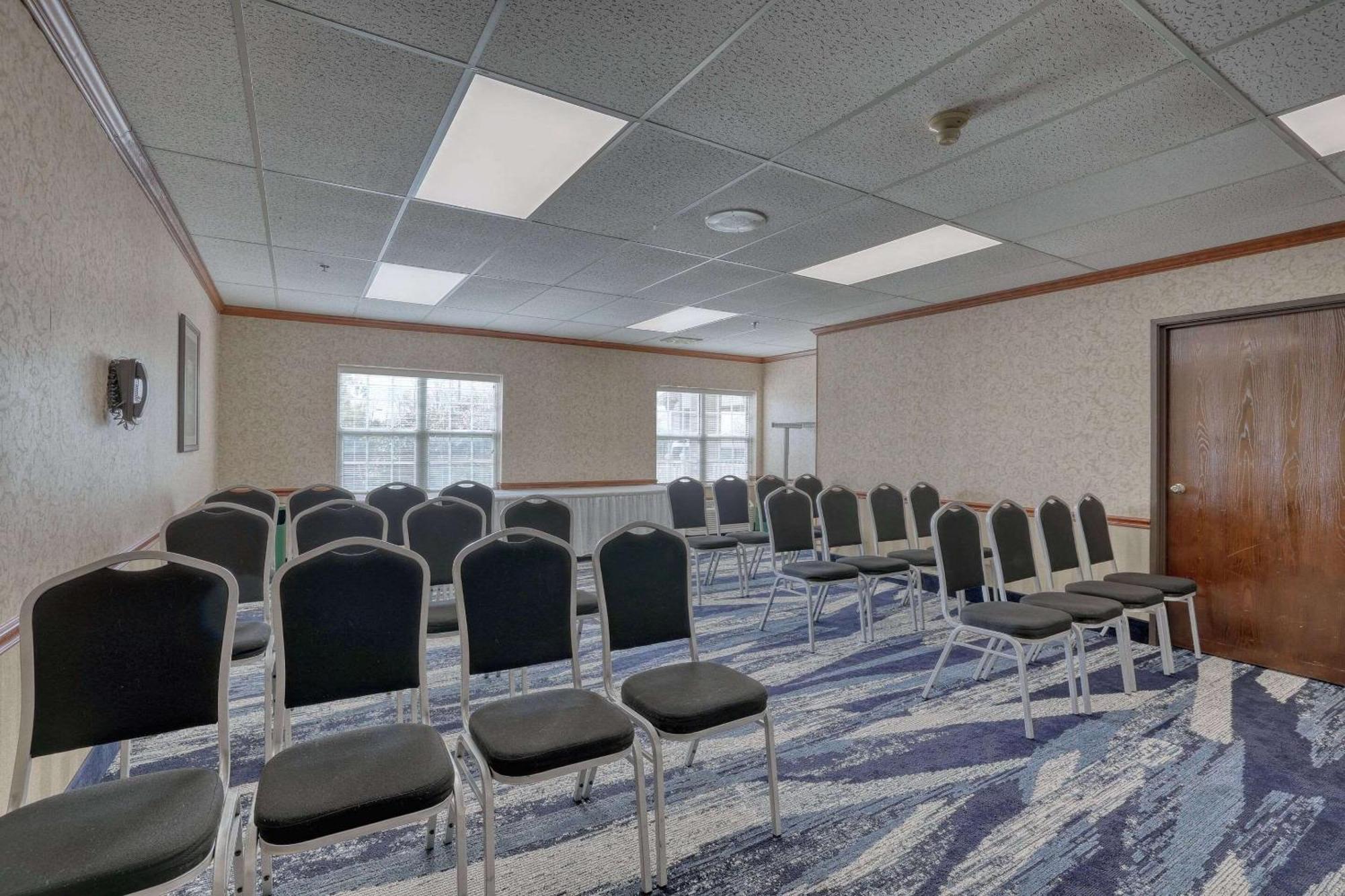 Comfort Suites Appleton Airport Kültér fotó