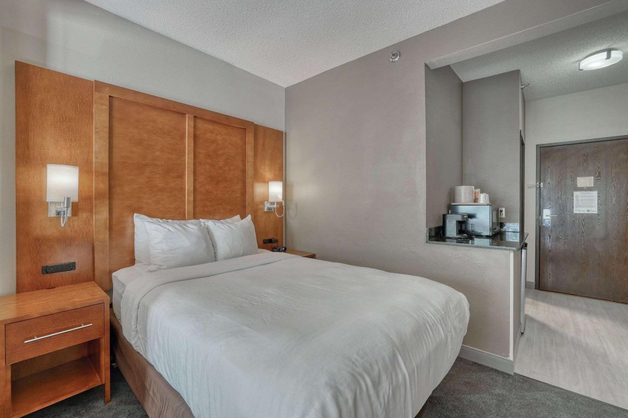 Comfort Suites Appleton Airport Kültér fotó