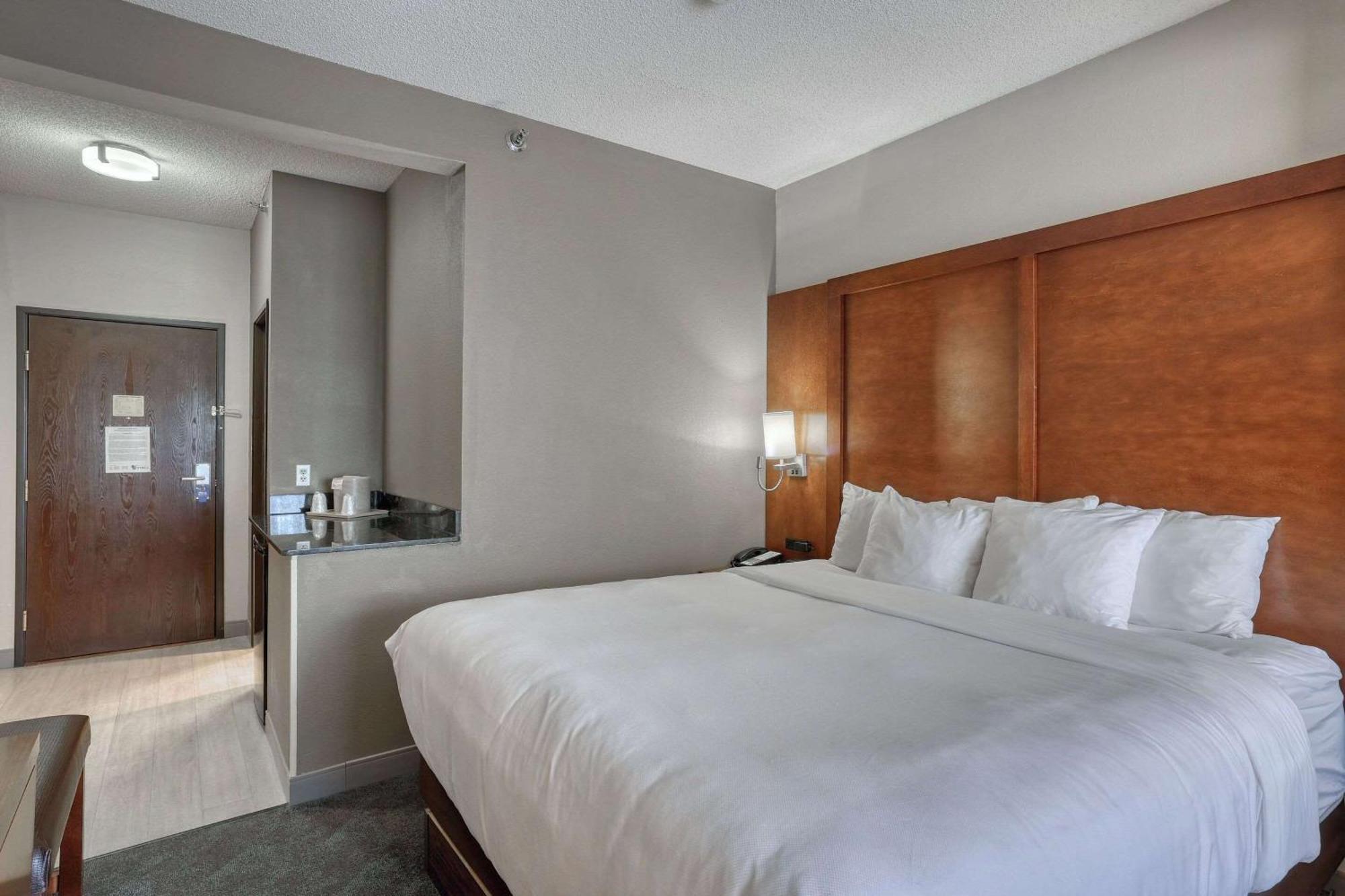 Comfort Suites Appleton Airport Kültér fotó